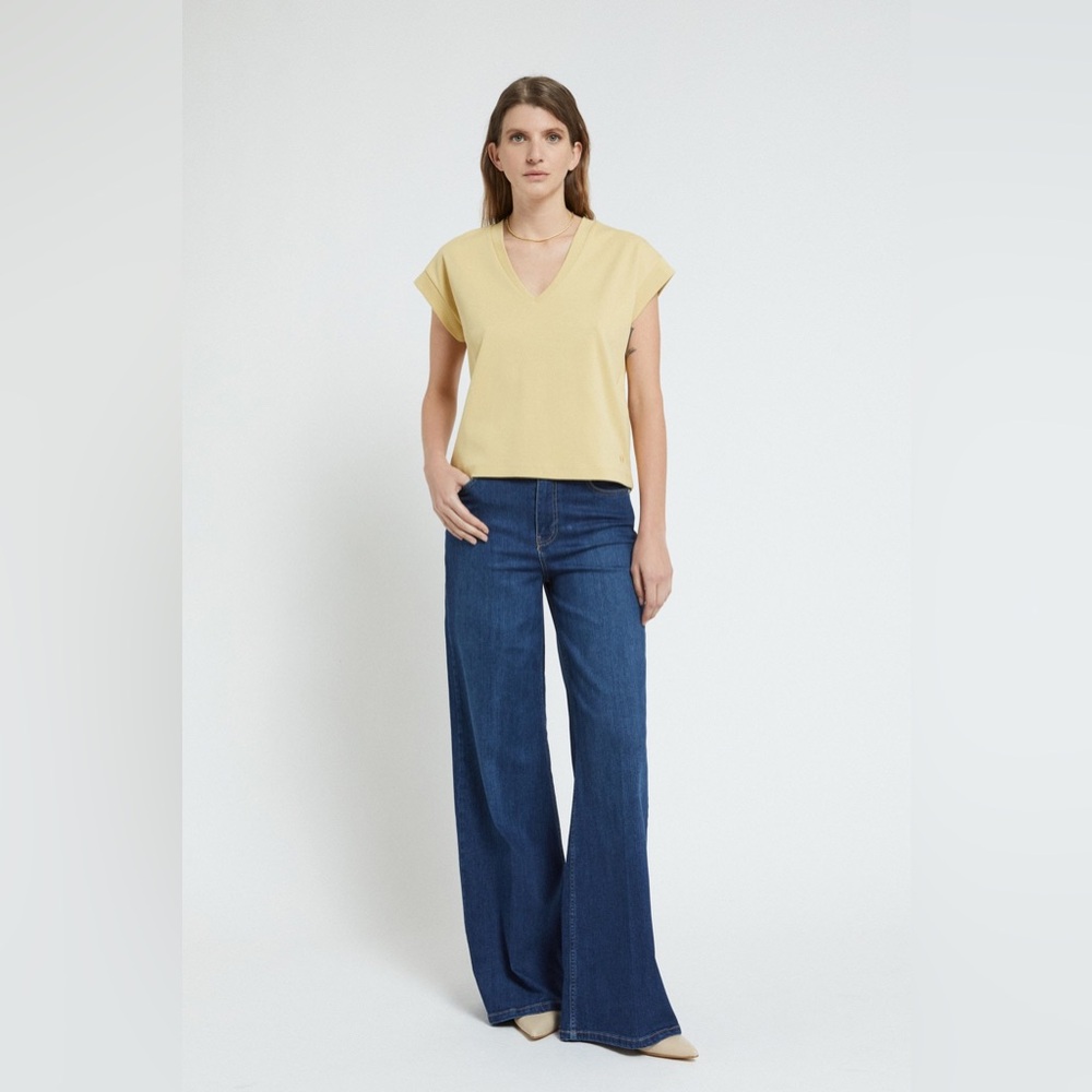 Ottodame V Neck 100% Cotton Tee Tan Size 8